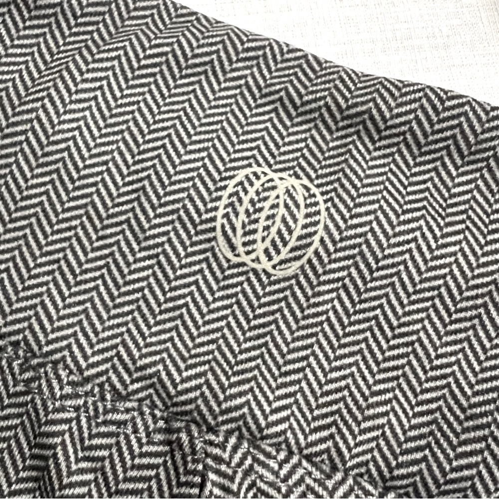 Balance Collection Black and White Patterned Leggings